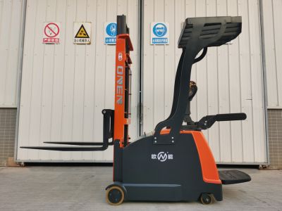-gt-500mm-New-Onen-Battery-Counter-Weight-Stacker-Stand-on-Counterbalance-Forklift6
