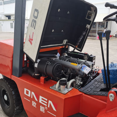 What is an IC forklift?