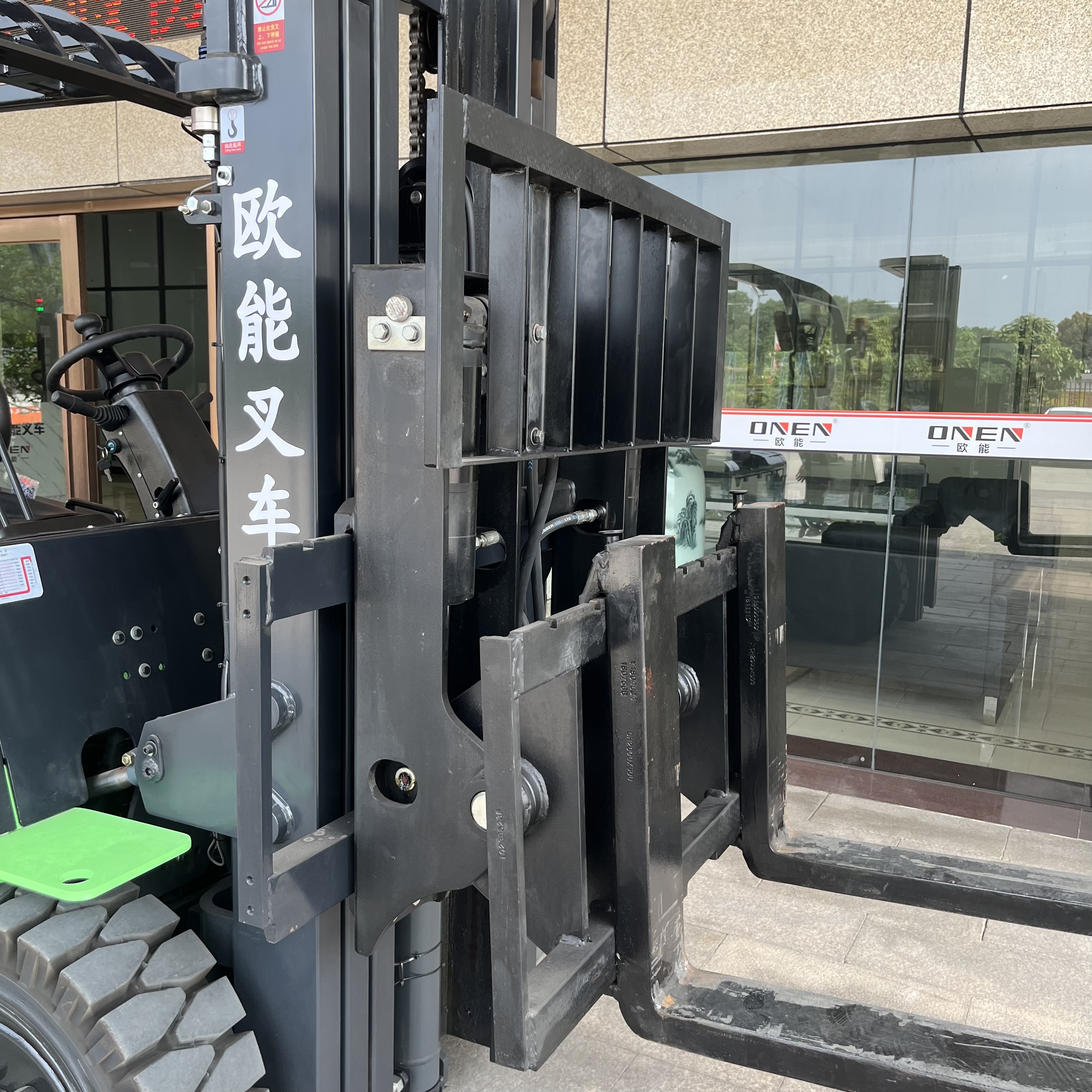 ONEN CPDD-L Lithium Battery Forklift 3.0/3.5T Factory Wholesale Heavy Duty Electric Forklift