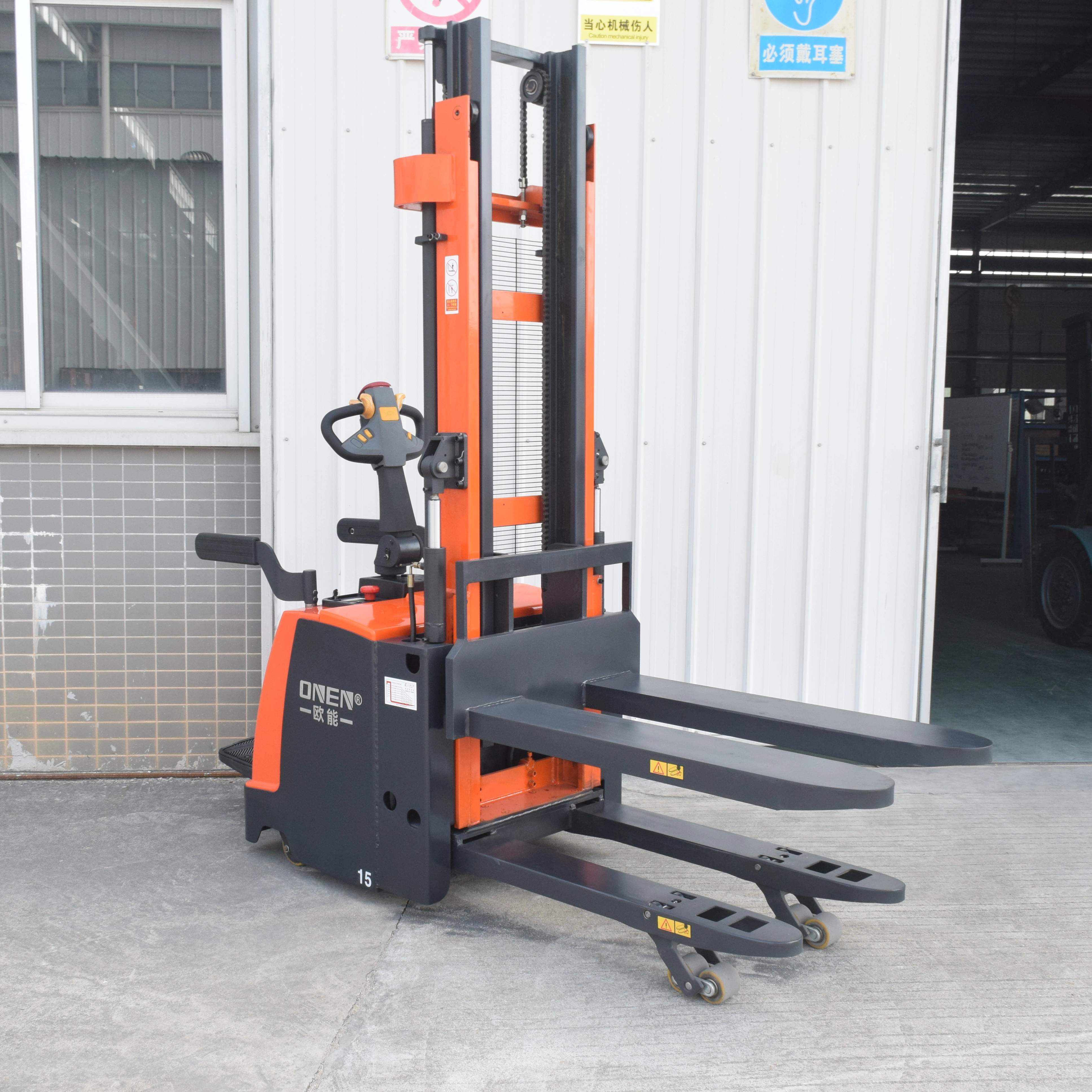 ONEN CDDD Stand-on Double Lift Electric Pallet Stacker Factory Direct Sales