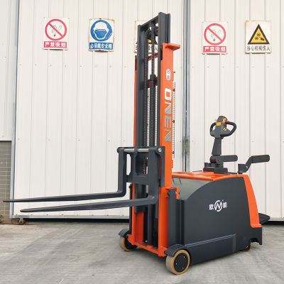 Browsing Warehouses Efficiently: The Evolution of Electric Reach Trucks