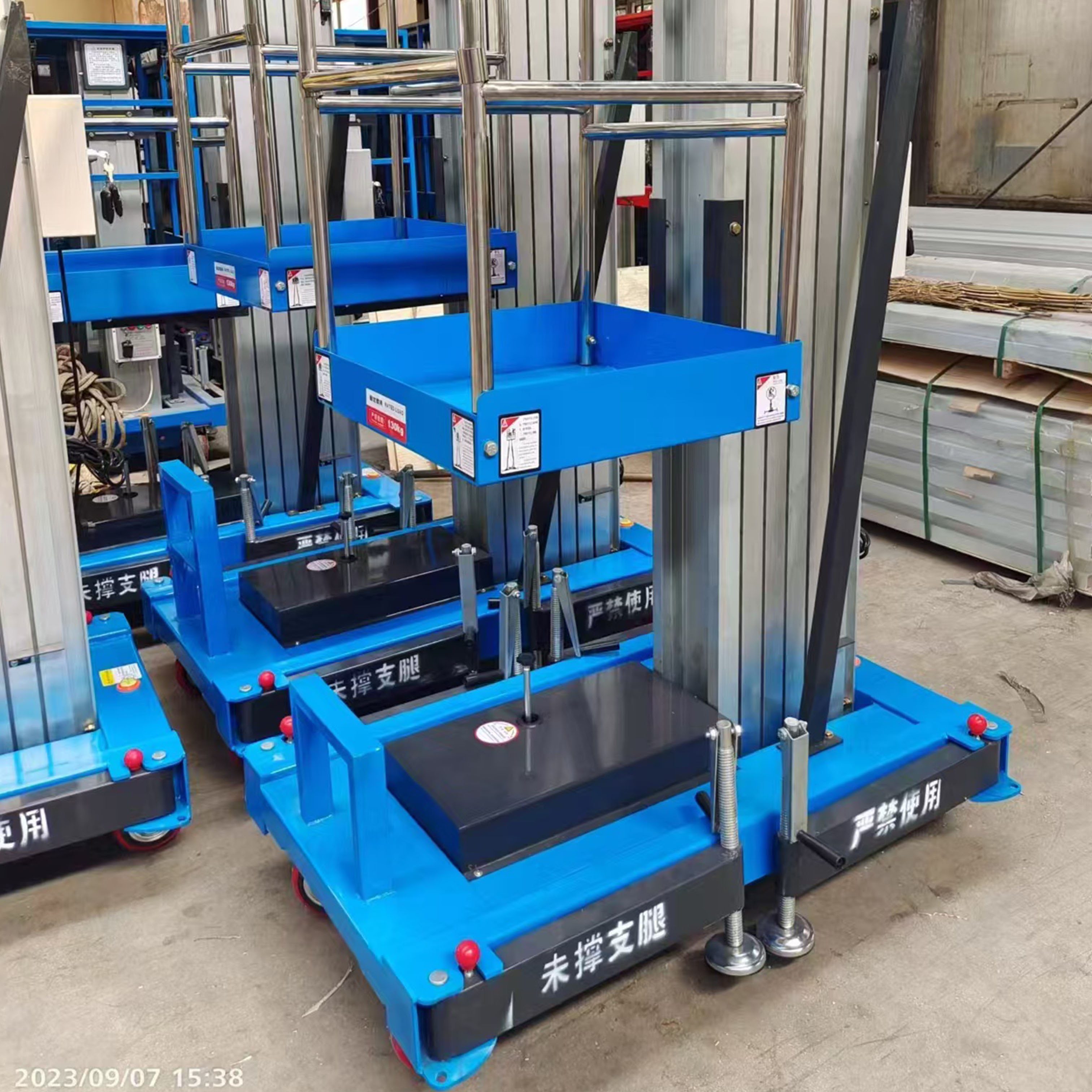 electric platform lifts