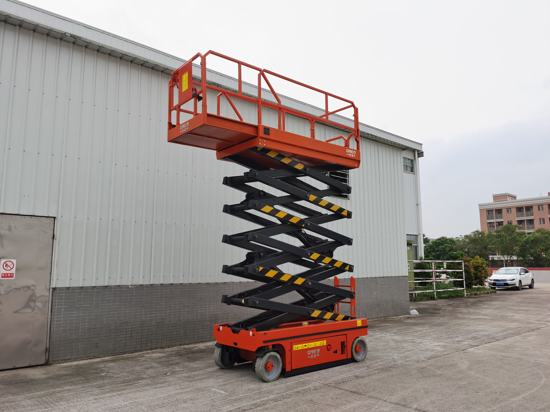Smart Tech Meets Heights: The Scissor Lift Revolution