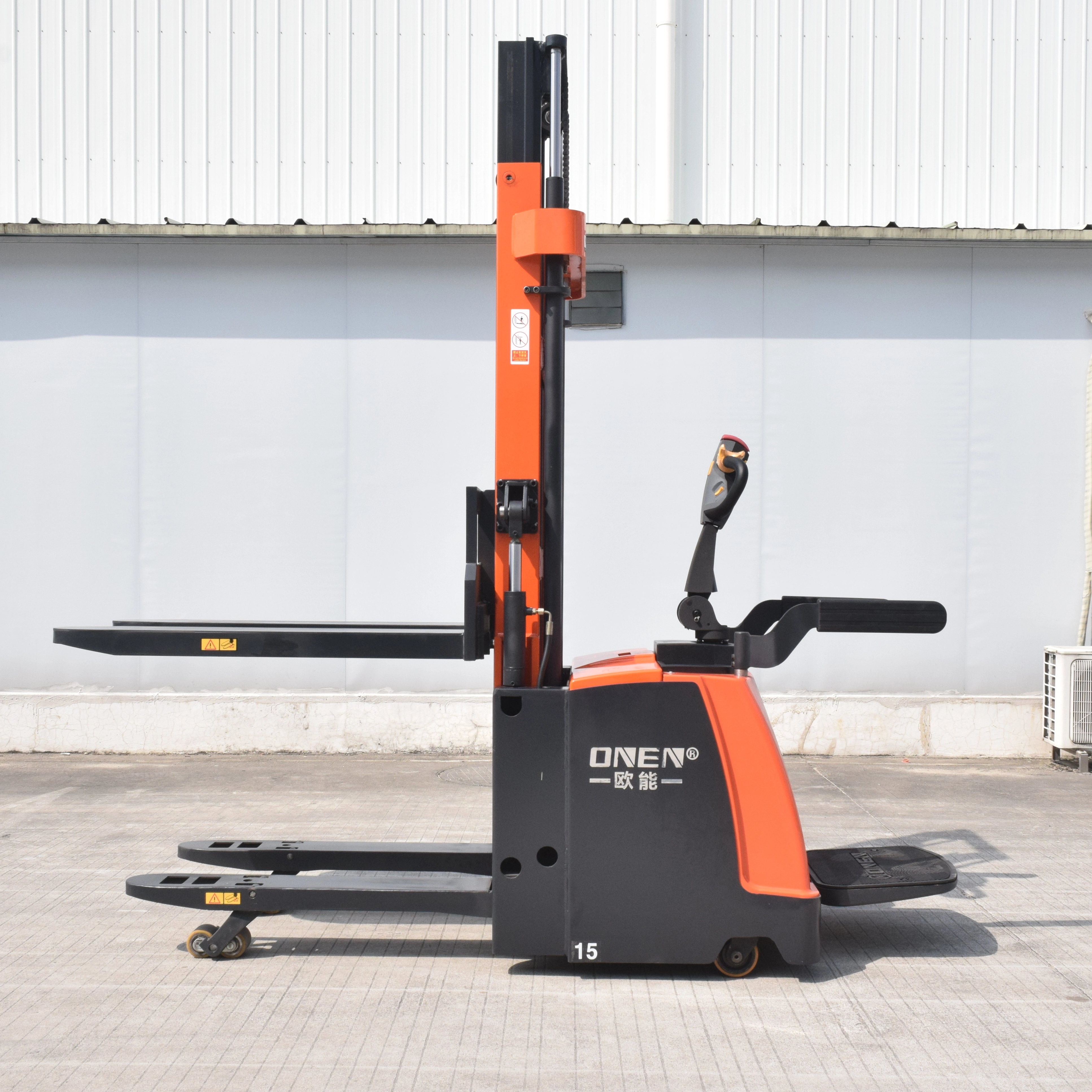 ONEN CDDD Stand-on Double Lift Electric Pallet Stacker Factory Direct Sales