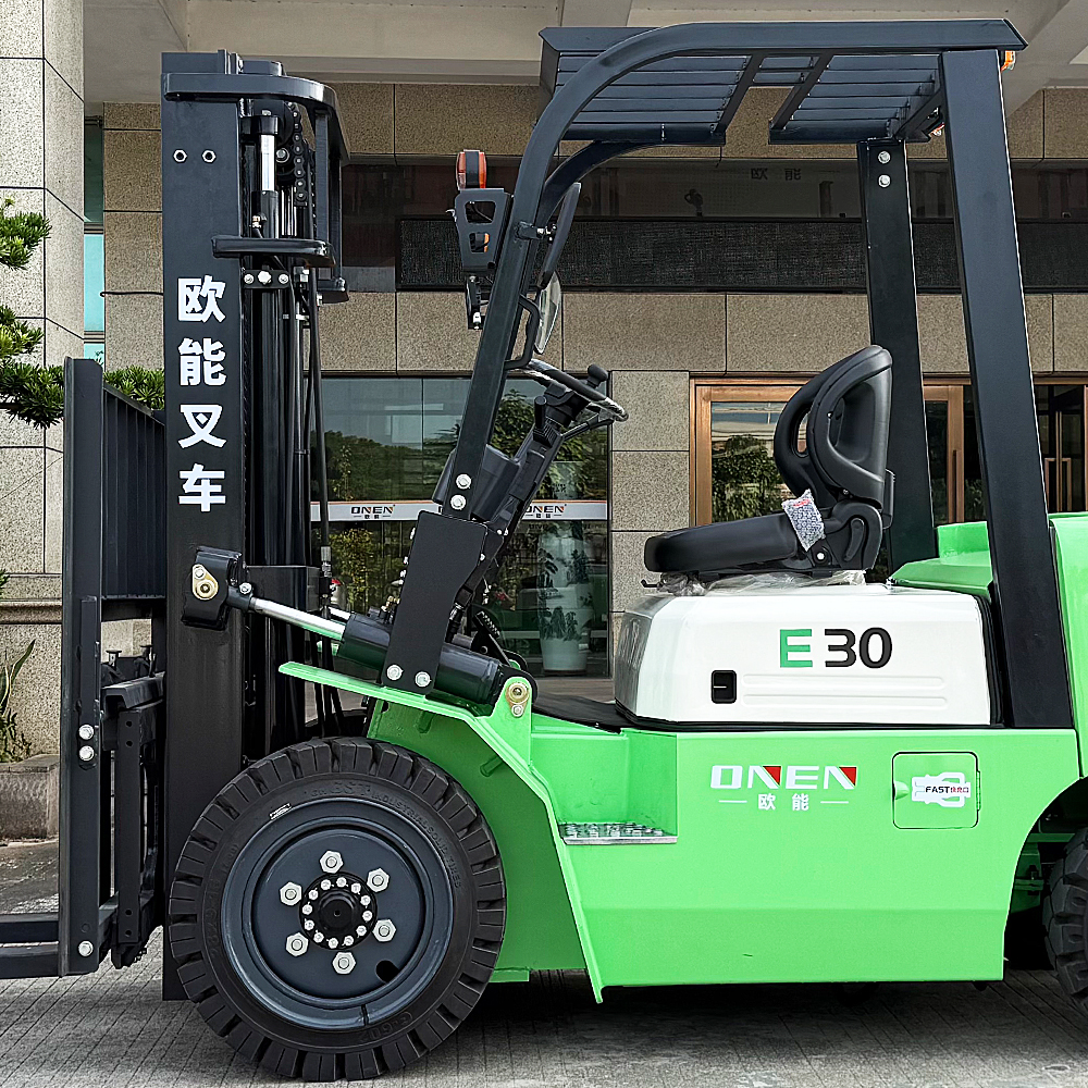 Counterbalanced Electric Forklift CPDD-V 3045, 3000kg, 4500mm, 80VLi-Ion